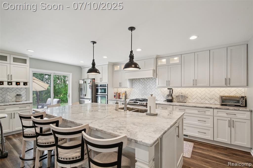 46533 Woodside Drive, Canton, MI 48187 — Photo 11
