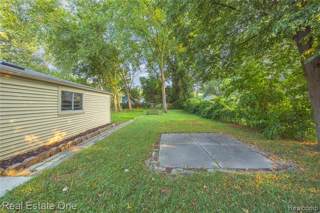 4296 Frazho Road, Warren, MI 48091 — Photo 36