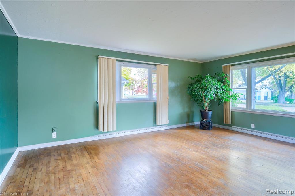 7036 Clabuesch Street, Pigeon Vlg, MI — Photo 6