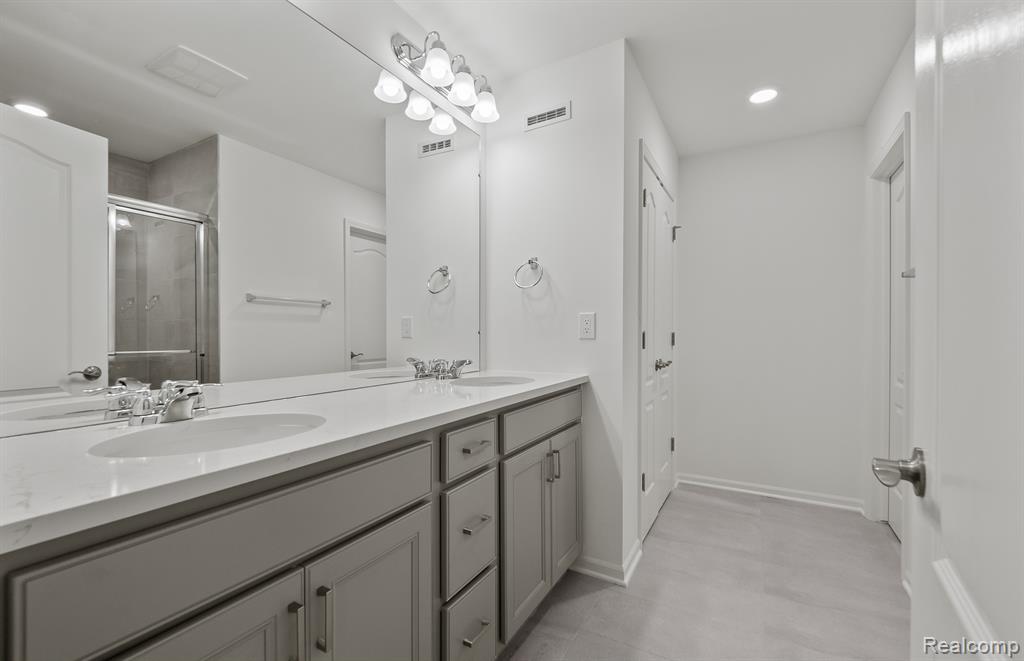 4066 Nottingham Circle, Clarkston, MI — Photo 17