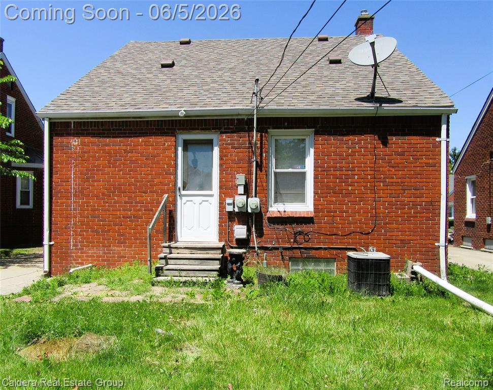 15556 Veronica Avenue, Eastpointe, MI 48021 — Photo 45