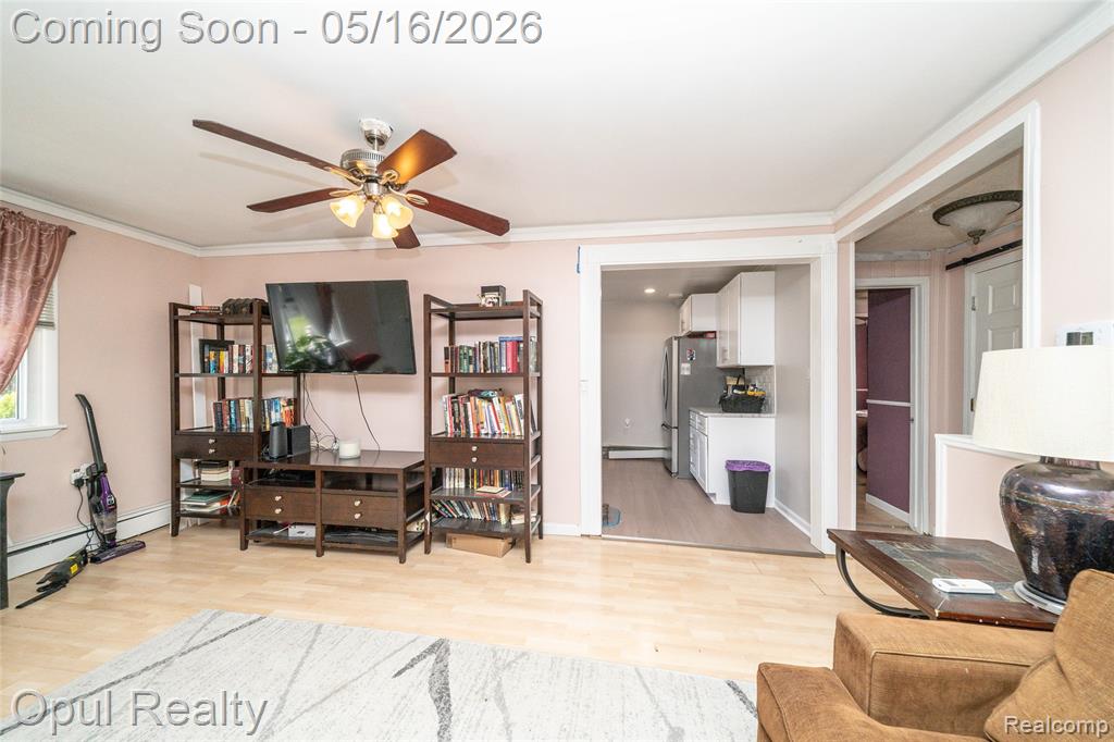 21001 Parker Street, Farmington, MI 48336 — Photo 10