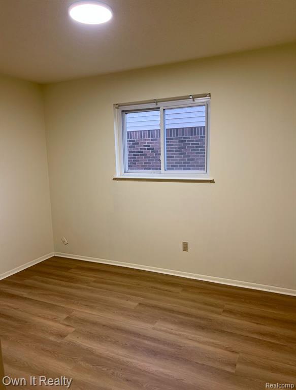 3976 WEDDELL Street, Dearborn Heights, MI 48125 — Photo 11