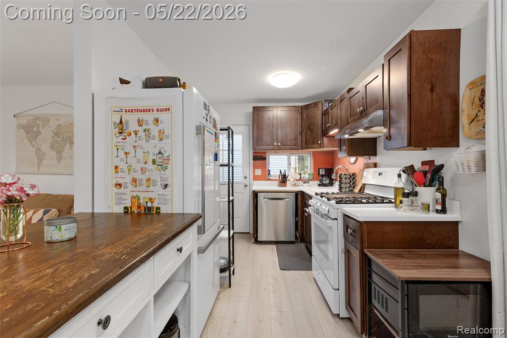 3360 Creek Drive, Ann Arbor, MI 48108 — Photo 16