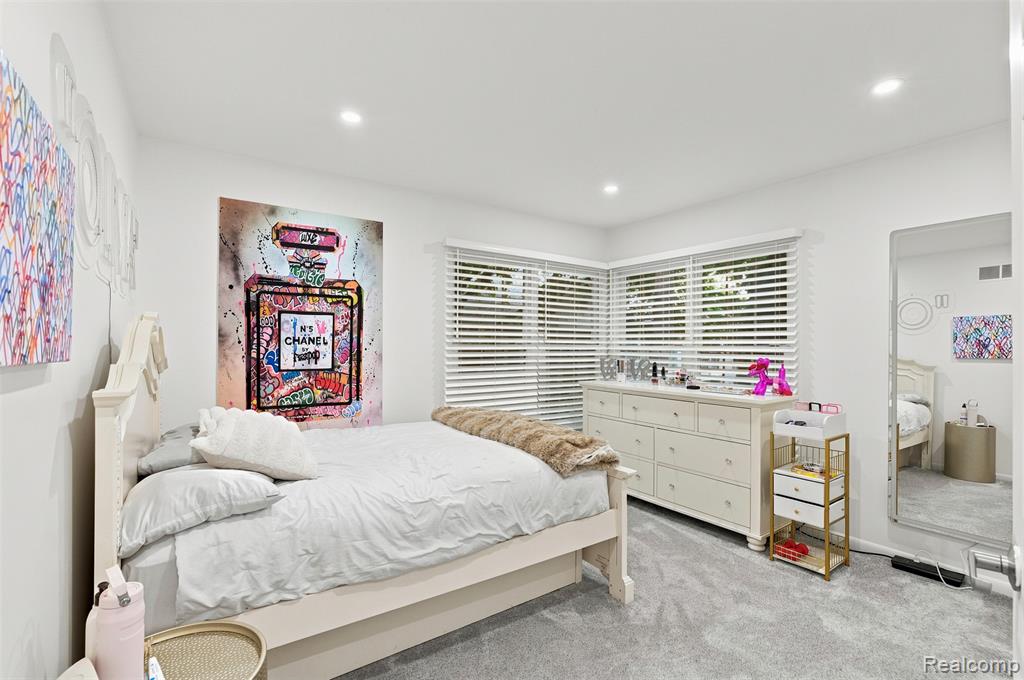 6012 Danbury Court, West Bloomfield, MI — Photo 31