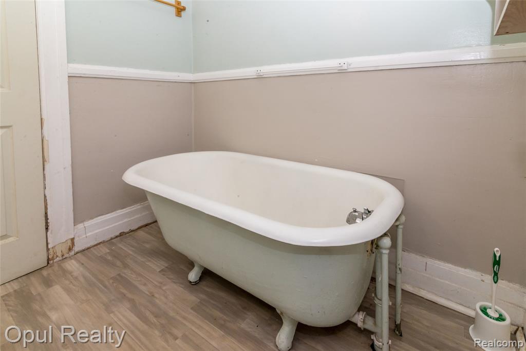 6361 Devereaux Street, Detroit, MI 48210 — Photo 19