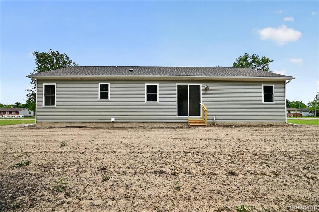 926 Ford Road, Carleton, MI 48117 — Photo 4
