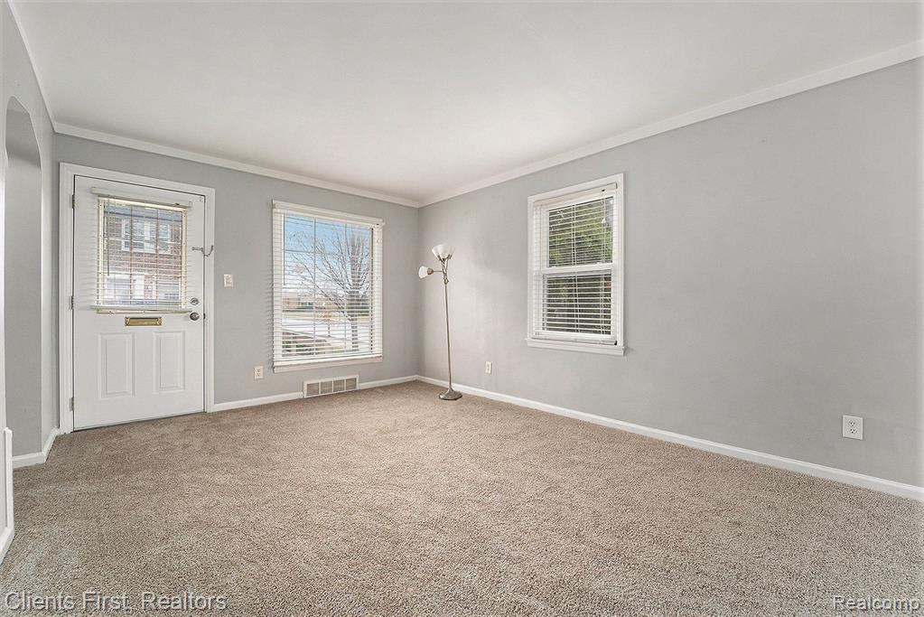4600 FIRESTONE Street, 8, Dearborn, MI 48126 — Photo 3