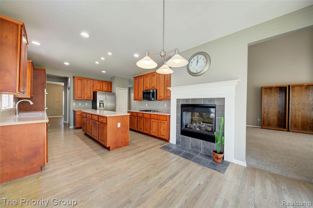 6083 Village Court, Clarkston, MI — Photo 19
