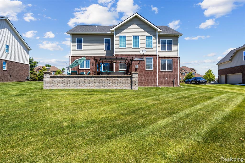 51251 GULFSTREAM PARK Lane, Canton, MI 48188 — Photo 54