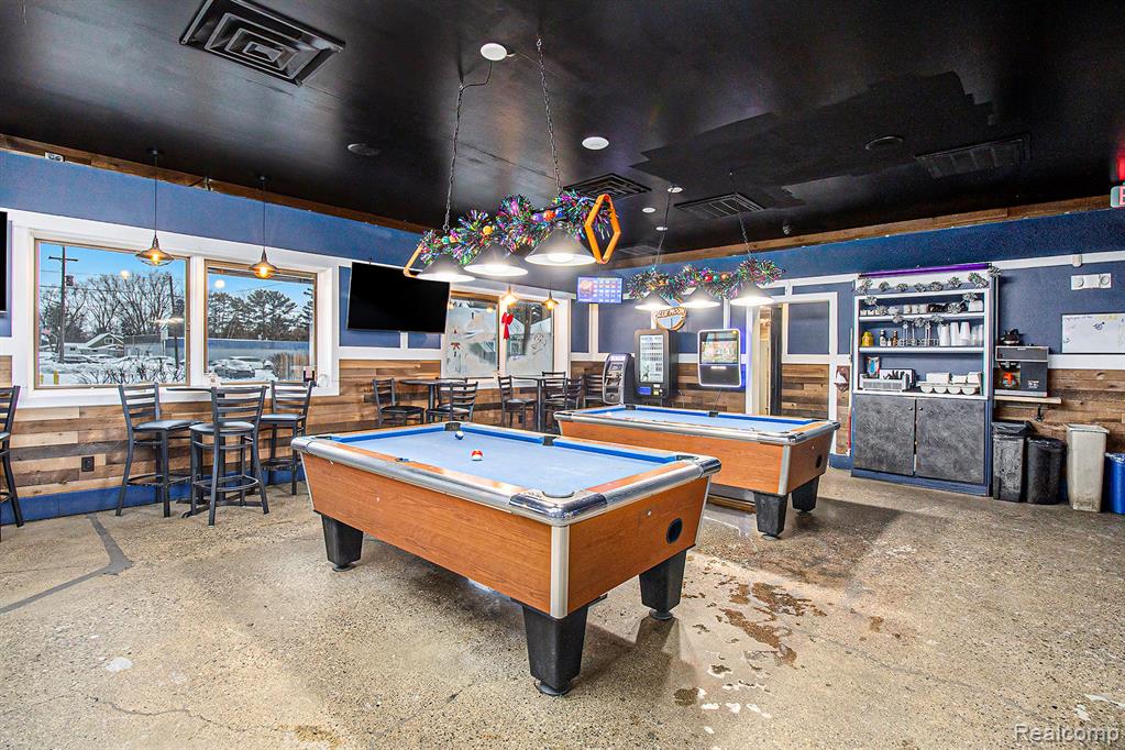 5153 Fenton Road, Grand Blanc, MI 48507 — Photo 2