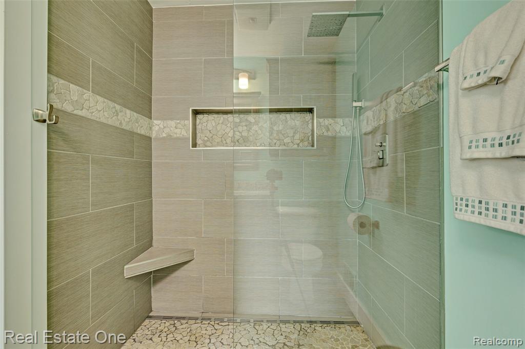 5327 Edgar Road, Clarkston, MI — Photo 24