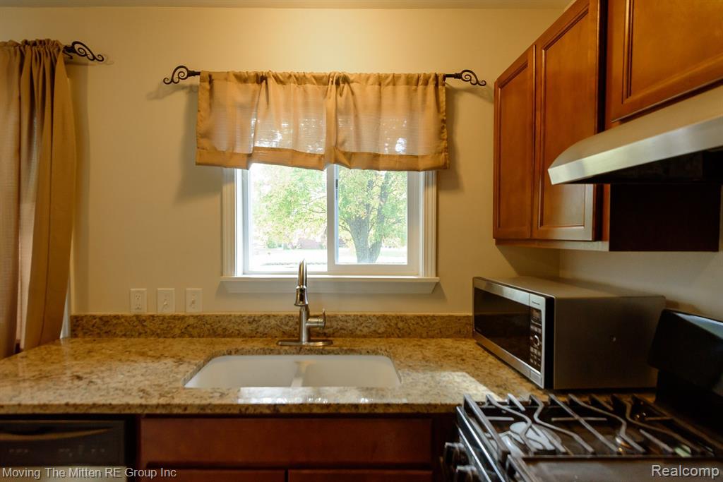 43654 CROWLEY Road, Van Buren, MI 48111 — Photo 15