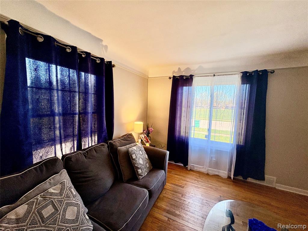 23349 Roxana Avenue, Eastpointe, MI 48021 — Photo 3