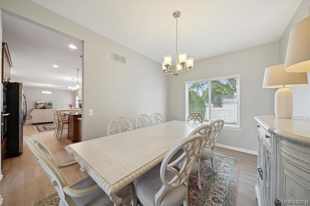 4976 Saddle Brook Court, Troy, MI 48085 — Photo 17