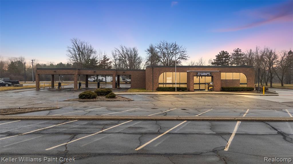 5510 Richfield Road, Flint, MI 48506