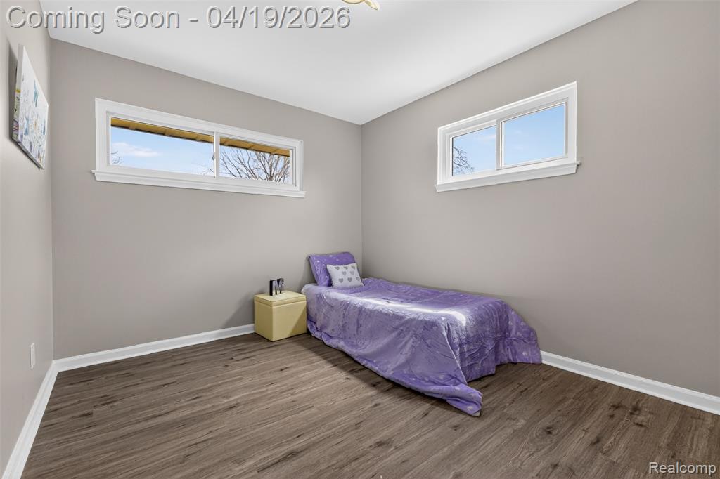9075 W Parkway Street, Detroit, MI 48239 — Photo 24