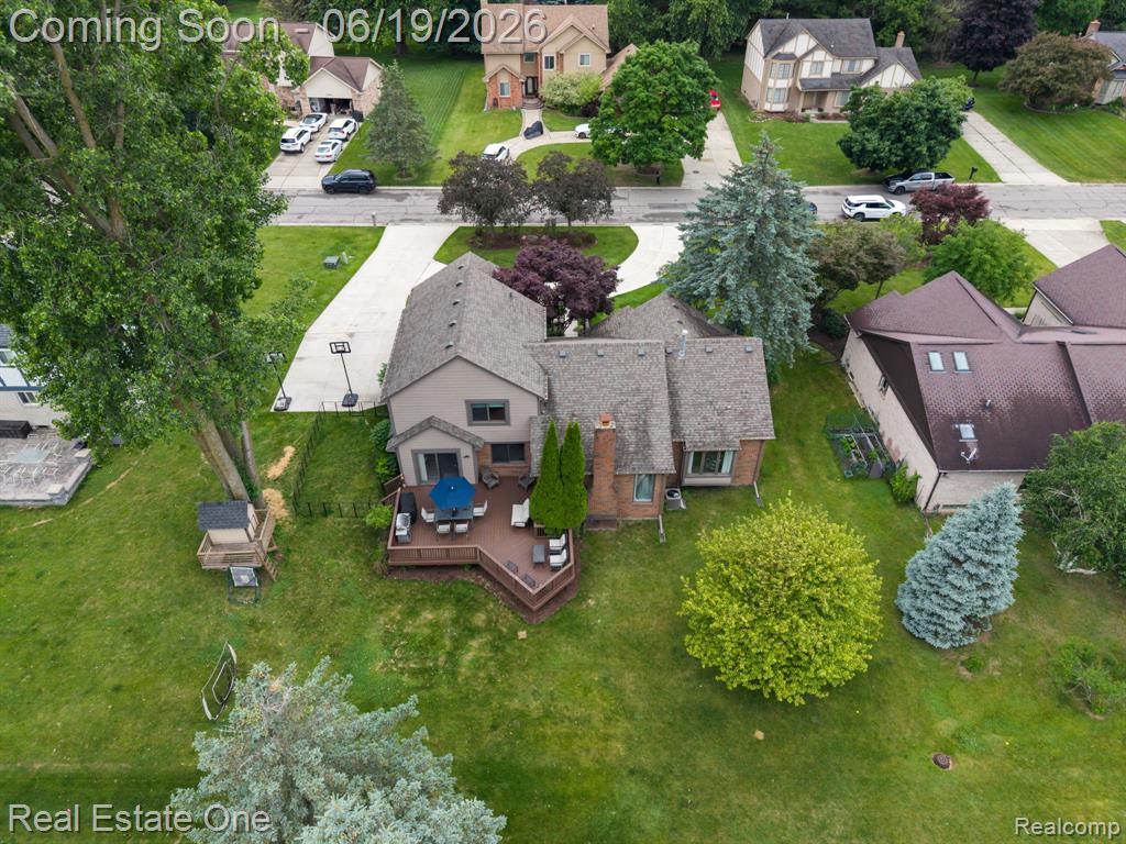 5277 Waterview Drive, West Bloomfield, MI 48323 — Photo 57