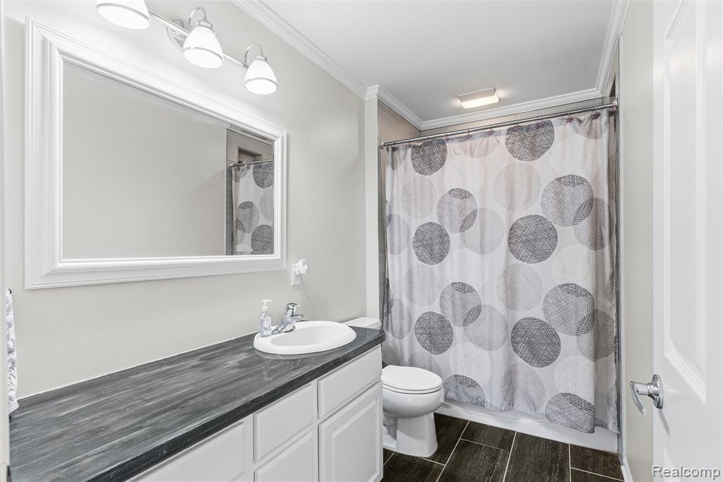 6323 Moonstone Drive, Grand Blanc, MI 48439 — Photo 34