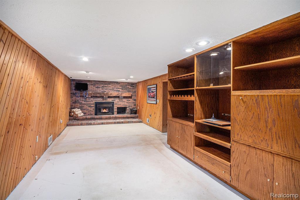 4172 Dallas Avenue, Holt, MI 48842 — Photo 12