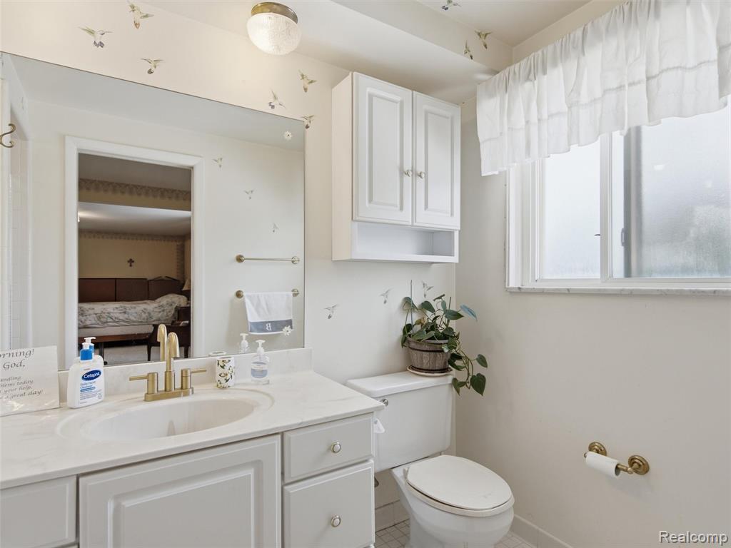883 Briarcliff Drive, Grosse Pointe, MI 48236 — Photo 36