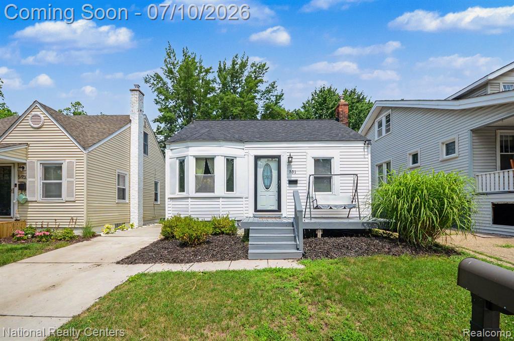 551 E Maplehurst Street, Ferndale, MI 48220 — front exterior