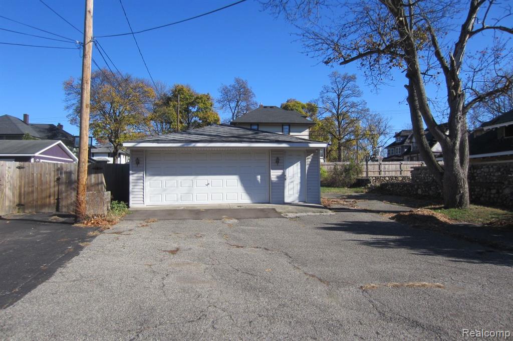 77 Franklin Boulevard, Pontiac, MI 48341 — Photo 29