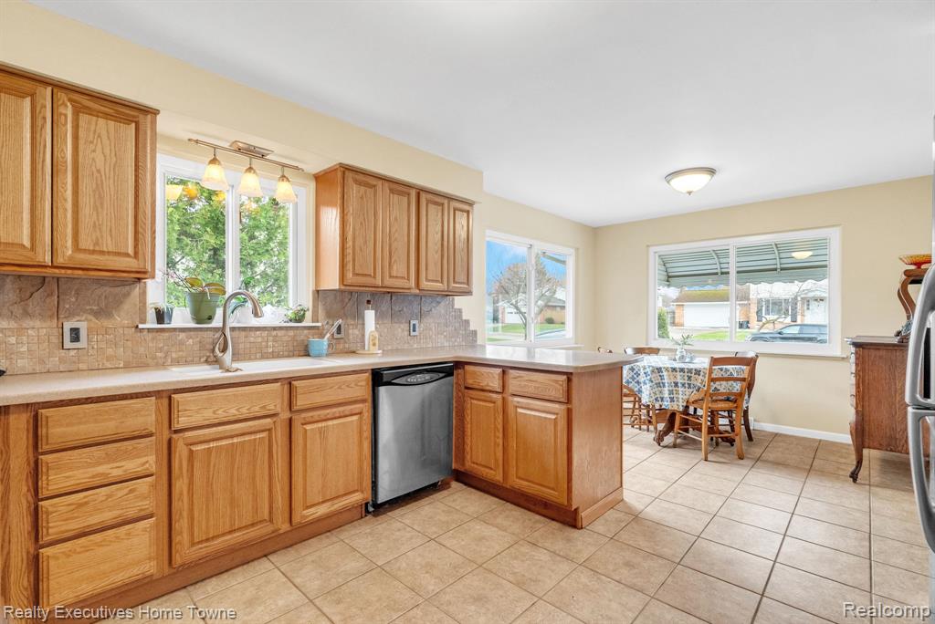 3126 Elk Street, Port Huron, MI 48060 — Photo 13