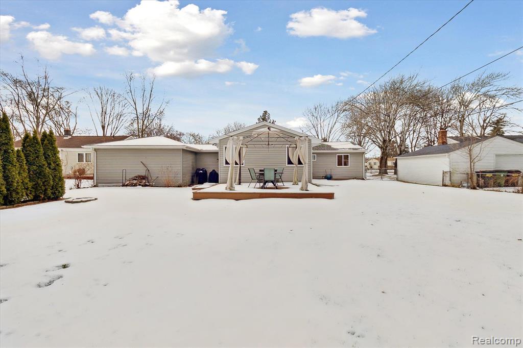 50770 Gravel Ridge, Shelby Twp, MI 48317 — Photo 3