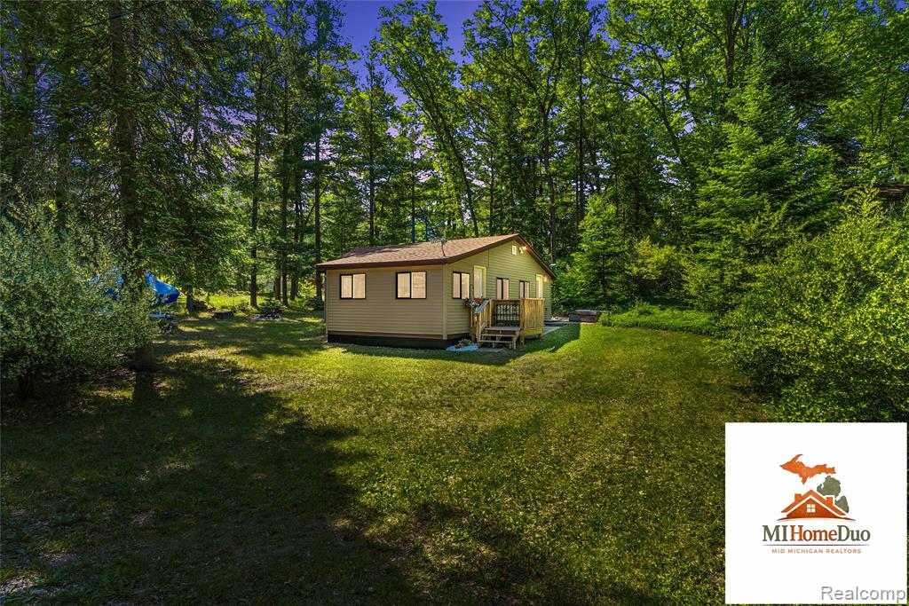 6960 Rumsay Street, Harrison, MI 48625 — Photo 3