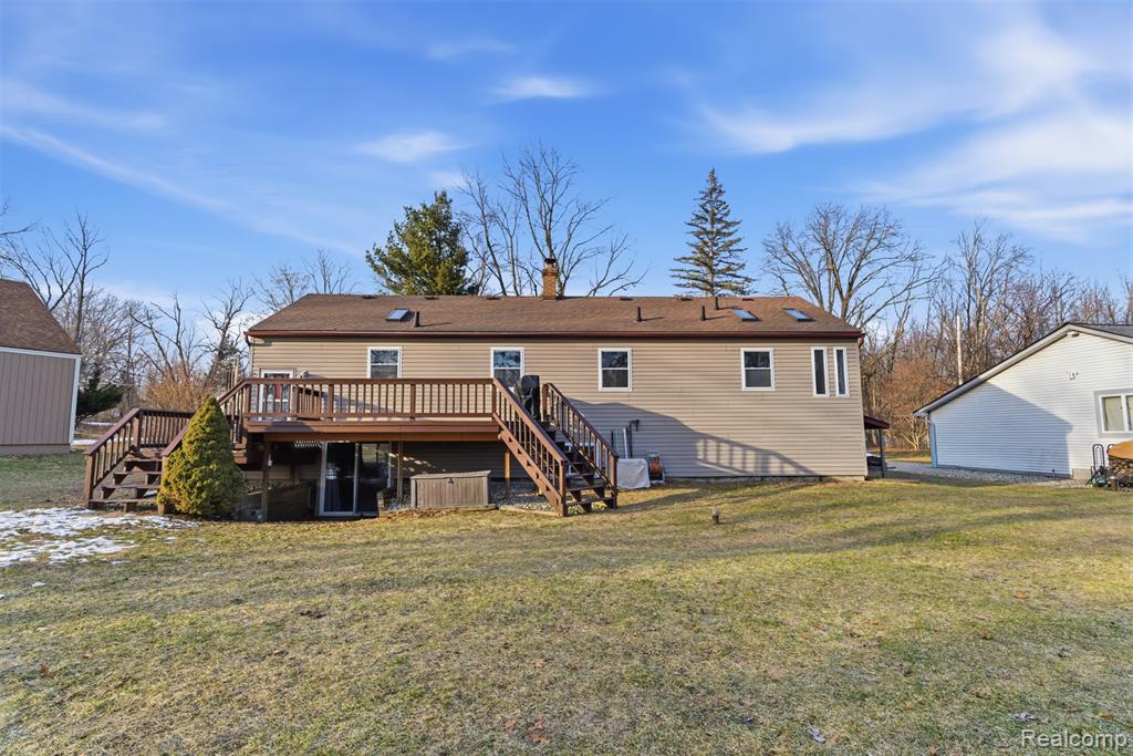 4051 Lake Front Street, Waterford, MI 48328 — Photo 34
