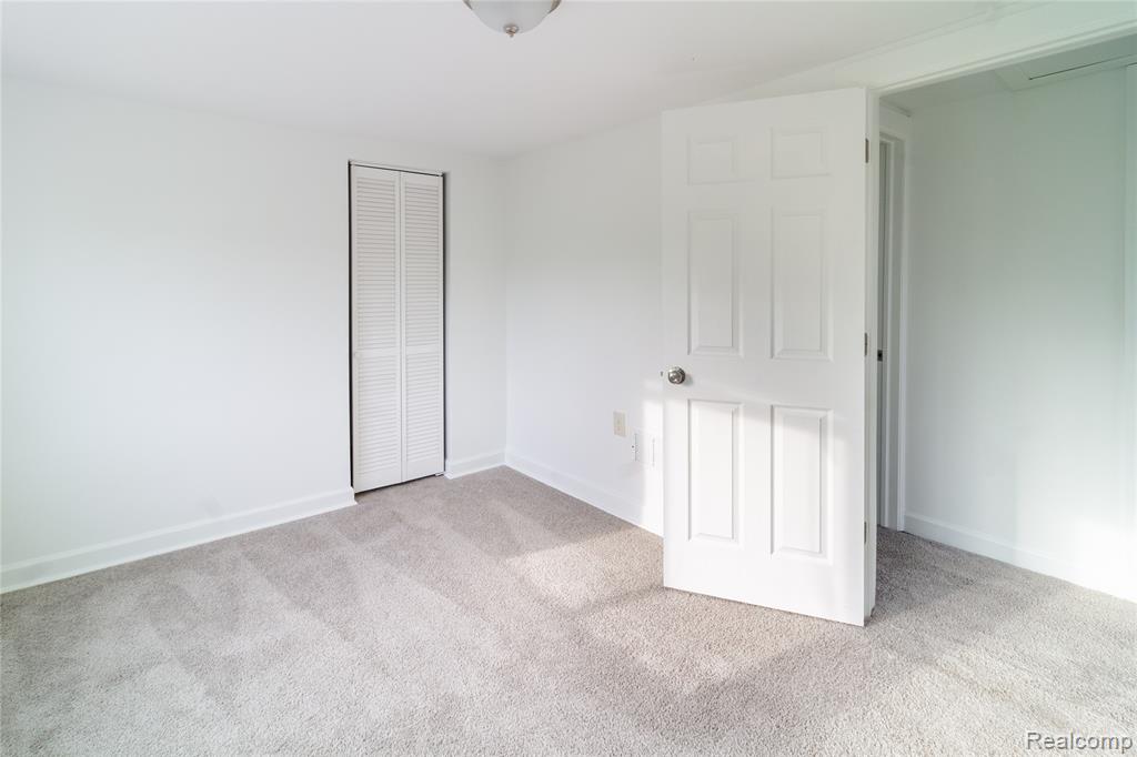 18844 Syracuse Street, Detroit, MI 48234 — Photo 22