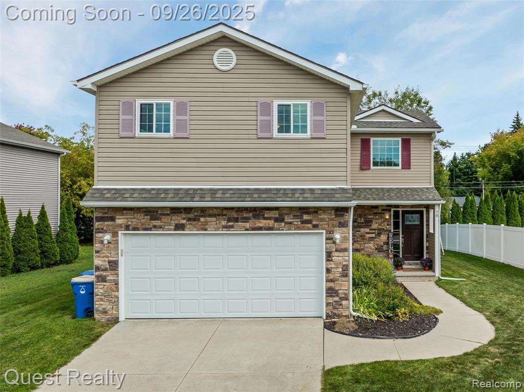70 Fountain Park Drive, Waterford, MI 48327 — Photo 2