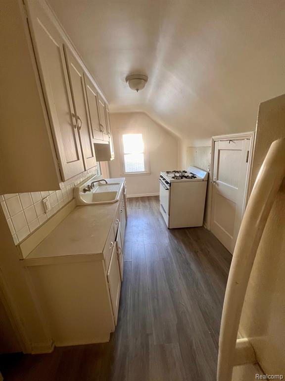 7543 Paige Avenue, Warren, MI 48091 — Photo 6