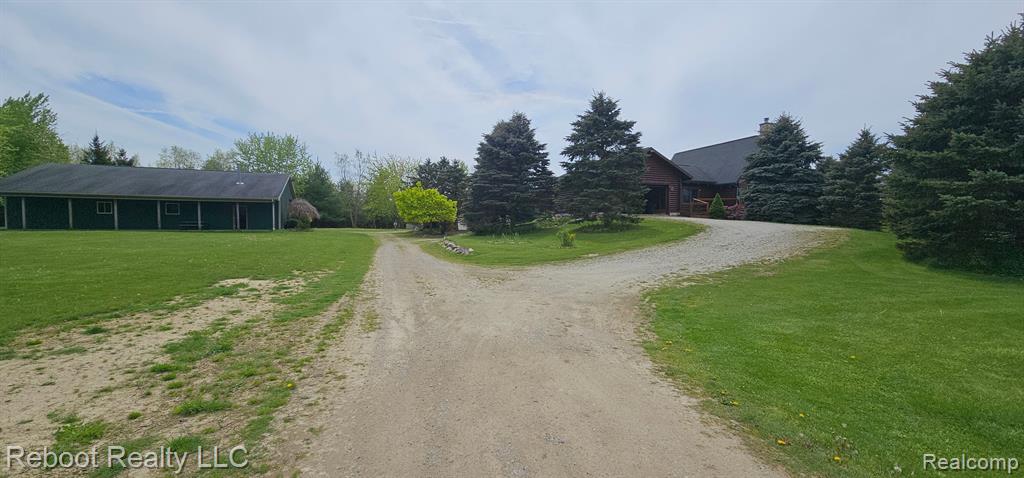 12935 Metcalf Road, Emmett, MI 48022 — Photo 4