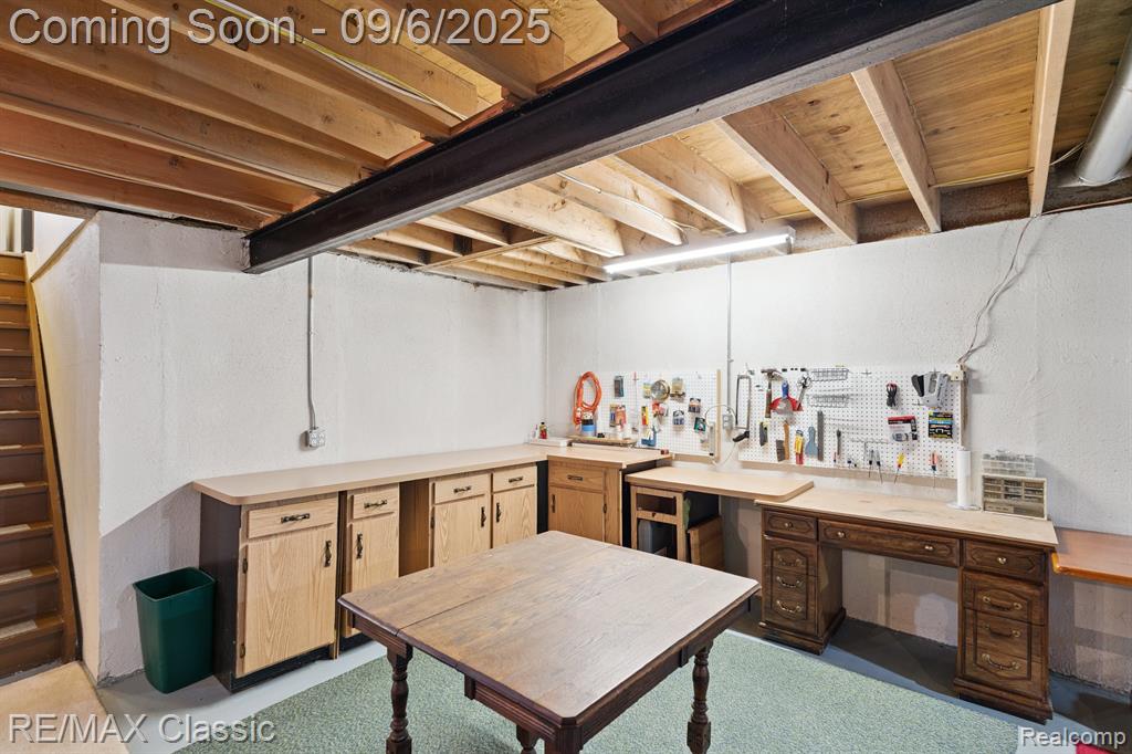 806 Abbey Lane, Milford, MI 48381 — Photo 27