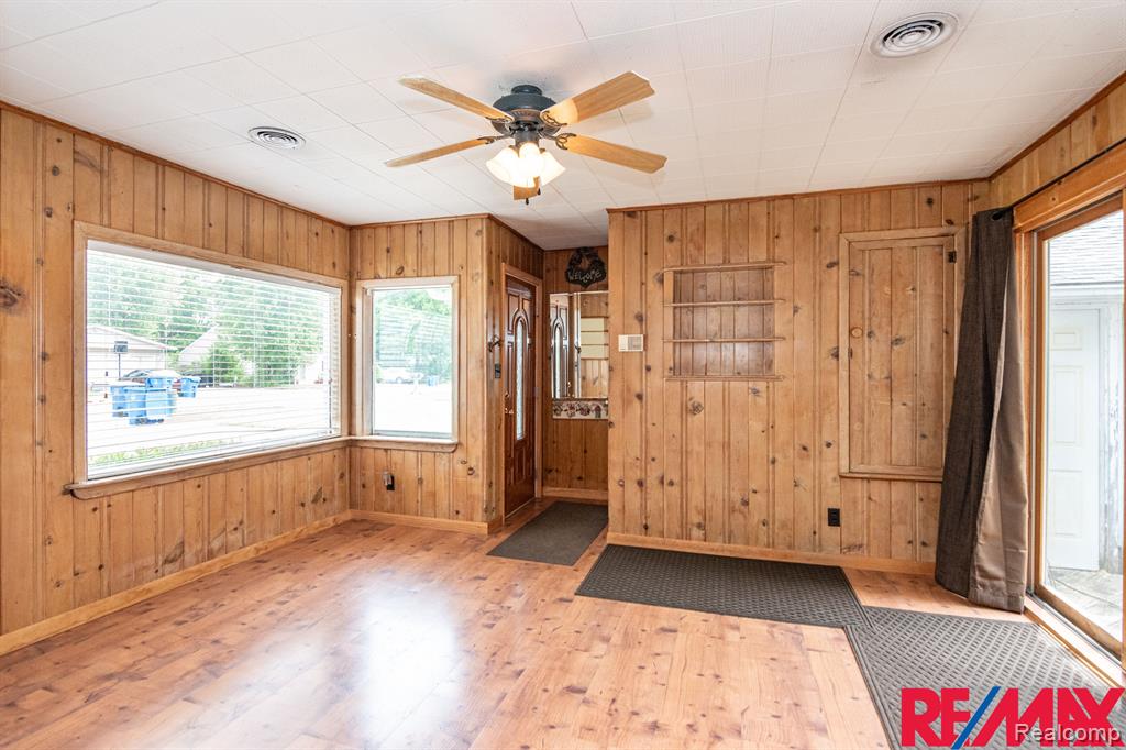 4351 SEEDEN Street, Waterford, MI 48329 — Photo 17