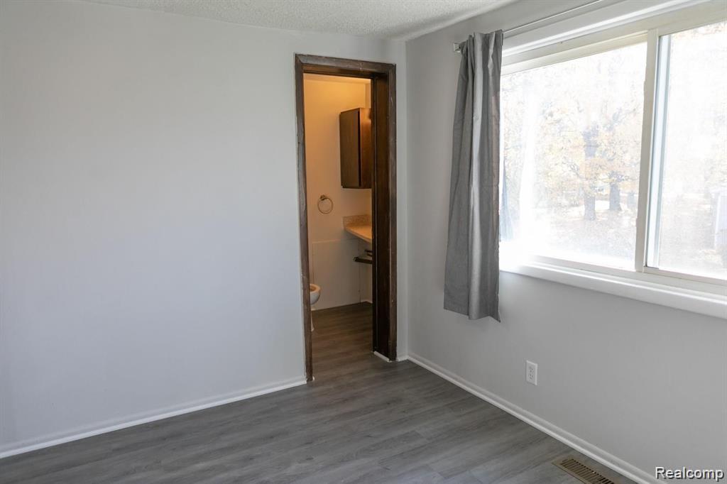 189 Buchanan Street, Hudson, MI 49247 — Photo 11