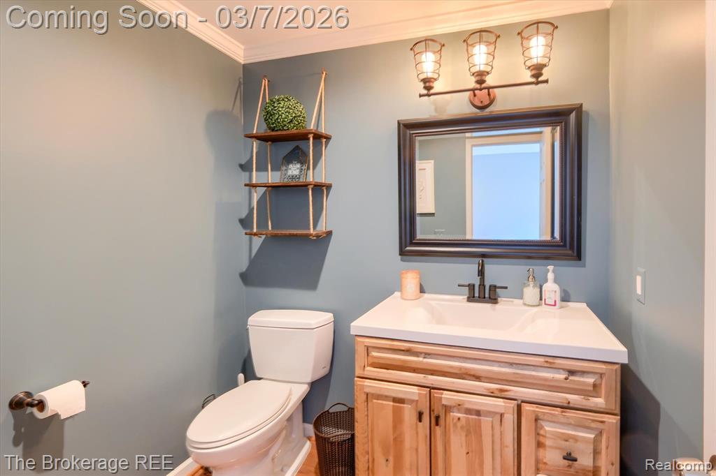 4405 Green Lake Road, West Bloomfield, MI 48323 — Photo 32