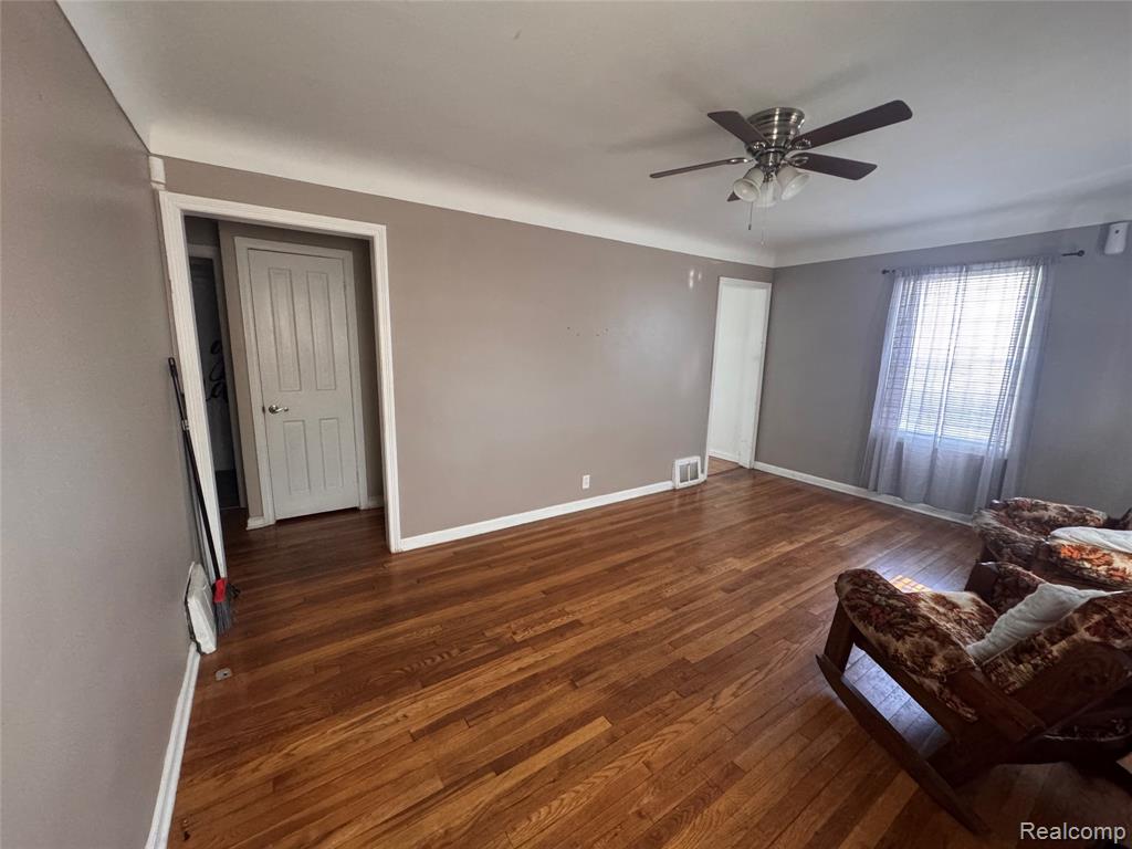 612 Alvord Avenue, Flint, MI 48507 — Photo 3