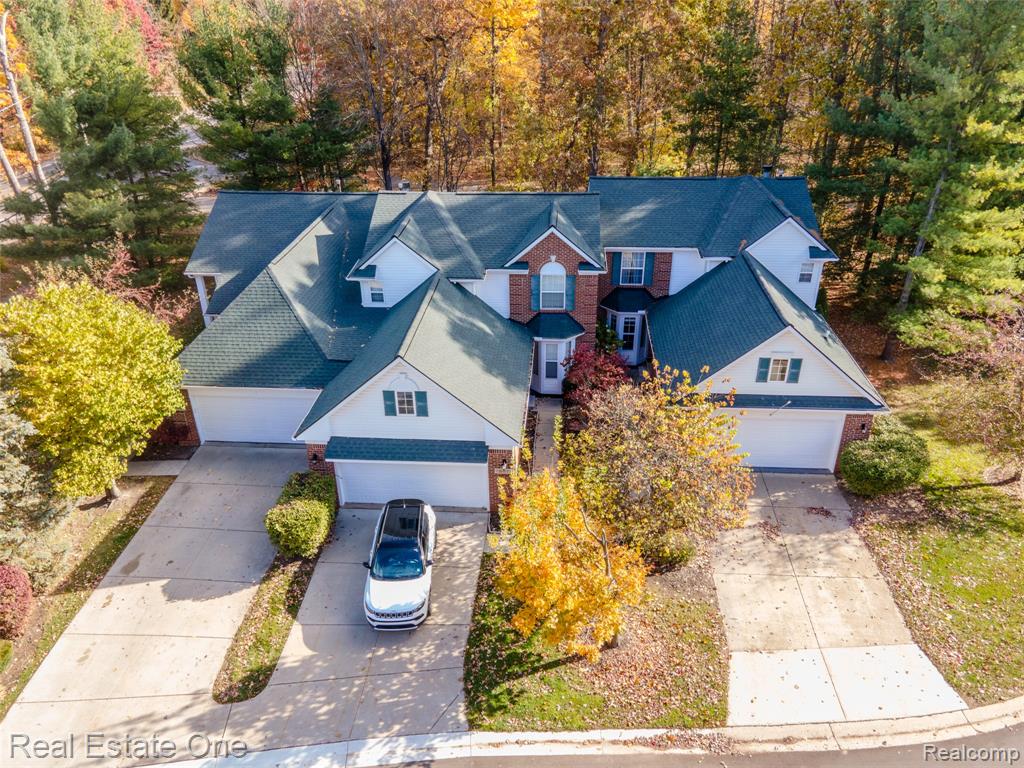 691 Chestnut Drive, Wixom, MI 48393 — Photo 5