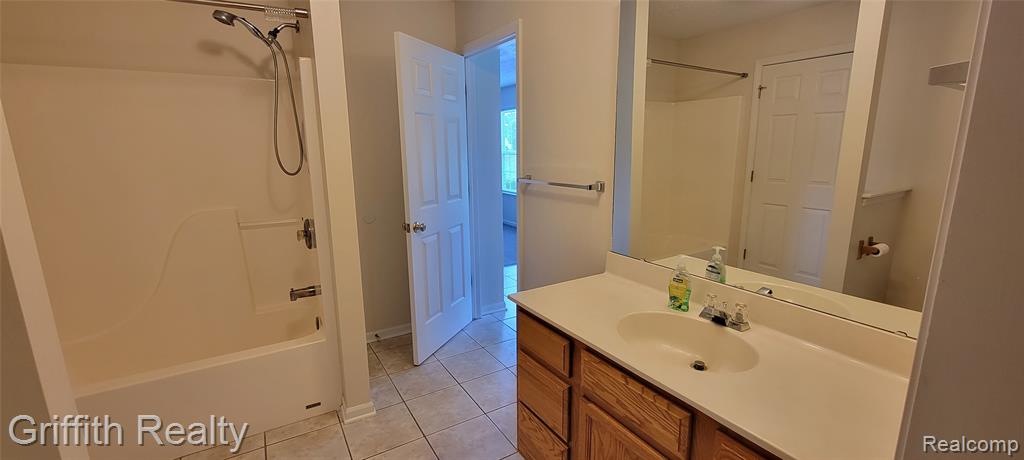 806 Cattail Lane, Pinckney, MI 48169 — Photo 6