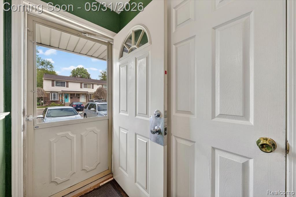 39700 Manor Drive, 10, Harrison Township, MI — Photo 4