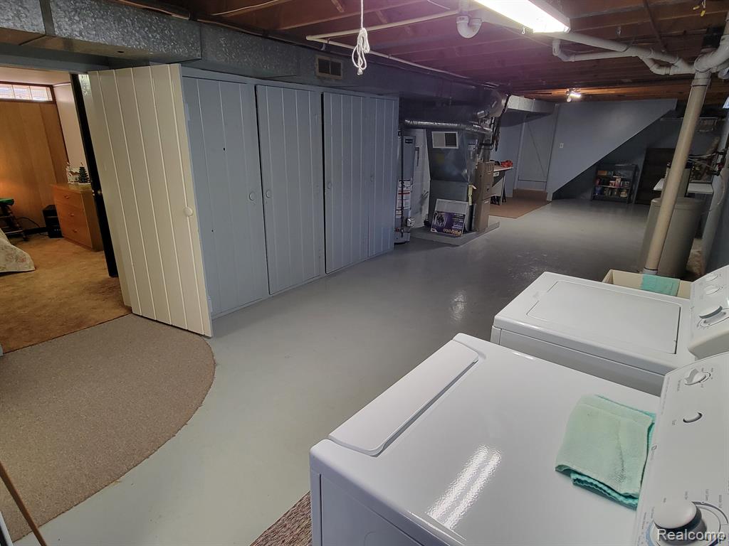 42 S FLOWER Street, Croswell, MI 48422 — Photo 22