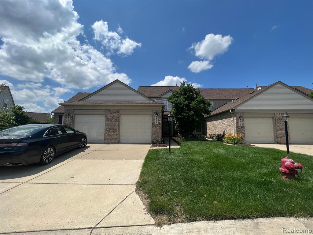4174 HUNTERS Circle E, Canton, MI 48188 — Photo 23