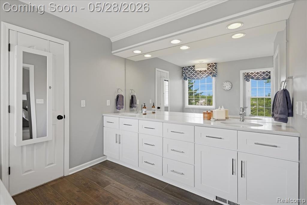 3703 Hidden Forest Drive, Lake Orion, MI — Photo 16