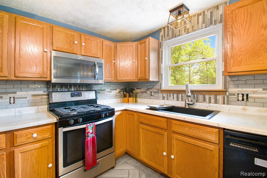 7986 Arkona Road, Milan, MI 48160 — Photo 10