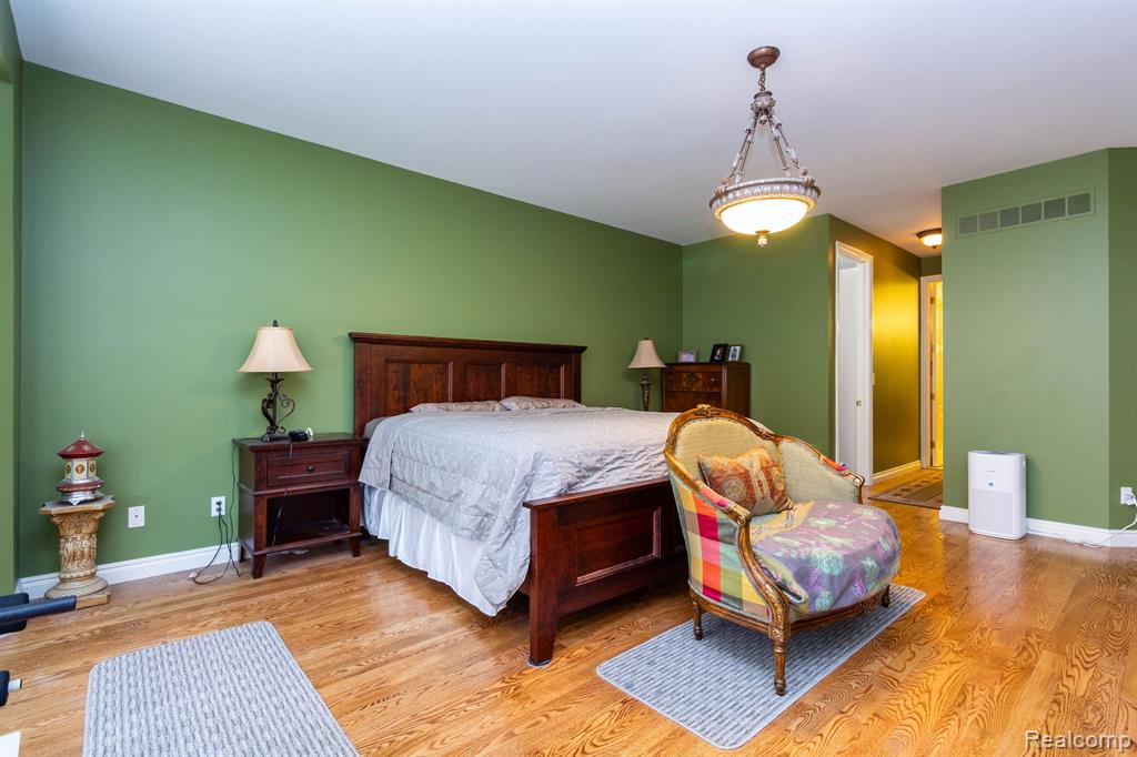 49759 Lakebridge Drive, Shelby Twp, MI 48315 — Photo 21