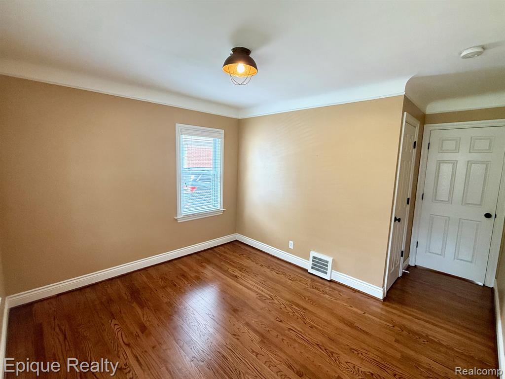 1846 Oakshire Avenue, Berkley, MI 48072 — Photo 20