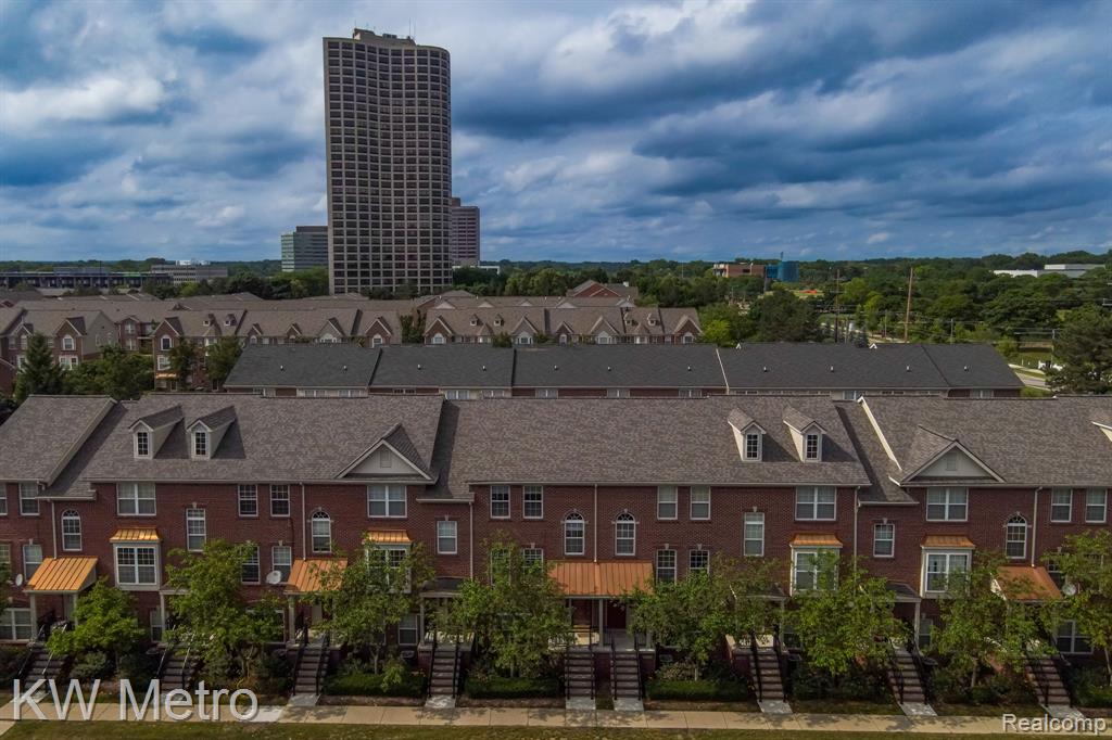 25493 Saint James, Southfield, MI 48075 — Photo 3